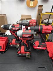 MILWAUKEE TOOLS DRILL SET